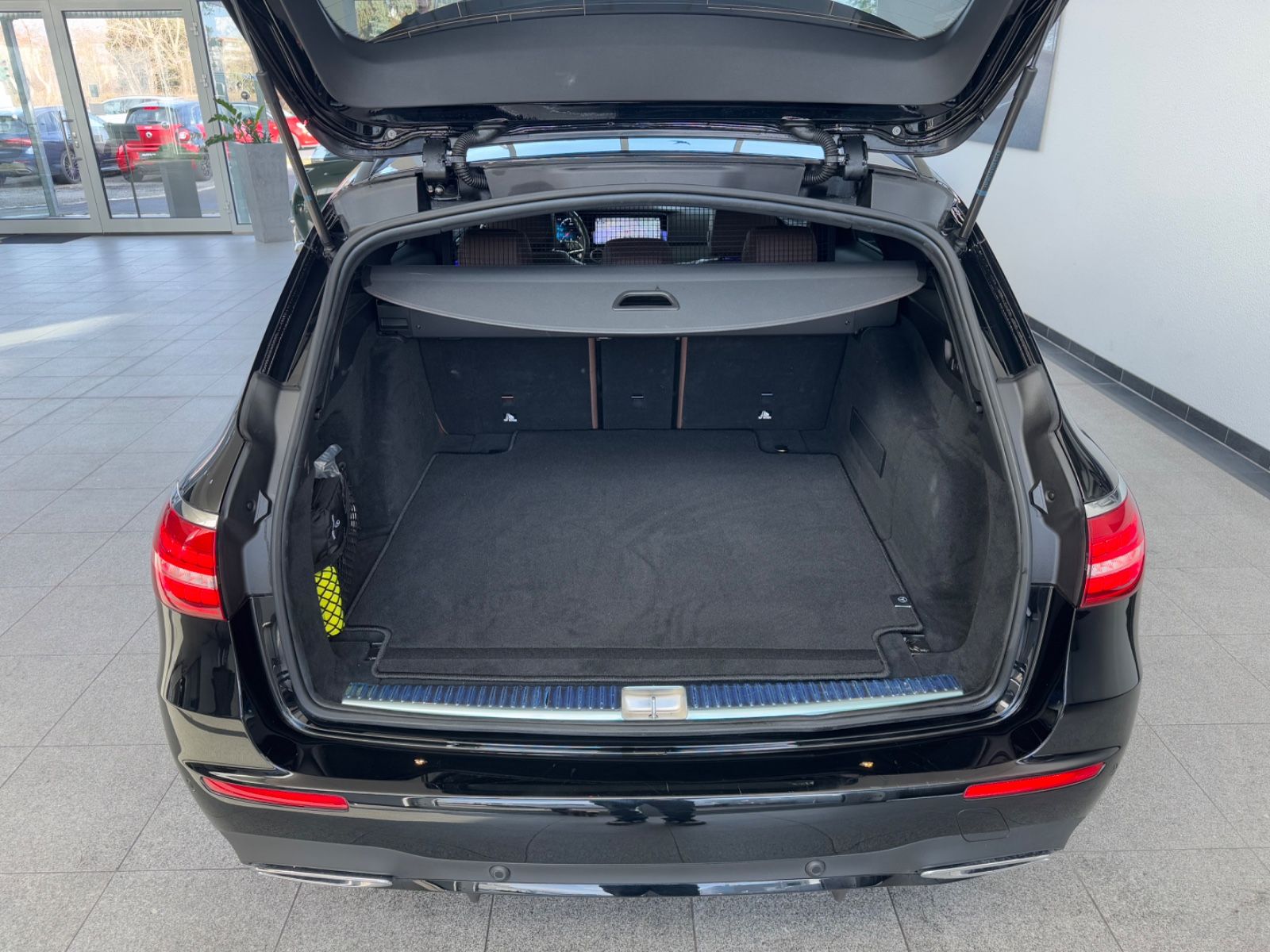 Mercedes-Benz E 200 T d AMG EXCLUSIVE STANDH 360°KAMERA SHZ foto 6