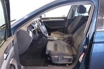 Volkswagen Passat 1.5 TSI Business ACC+LED+CARPLAY+AHK
