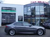 Alfa Romeo Giulia 2.2 d AT8 Sprint ACC/XENON/KAM/18''LM - Alfa Romeo Giulia in Berlin