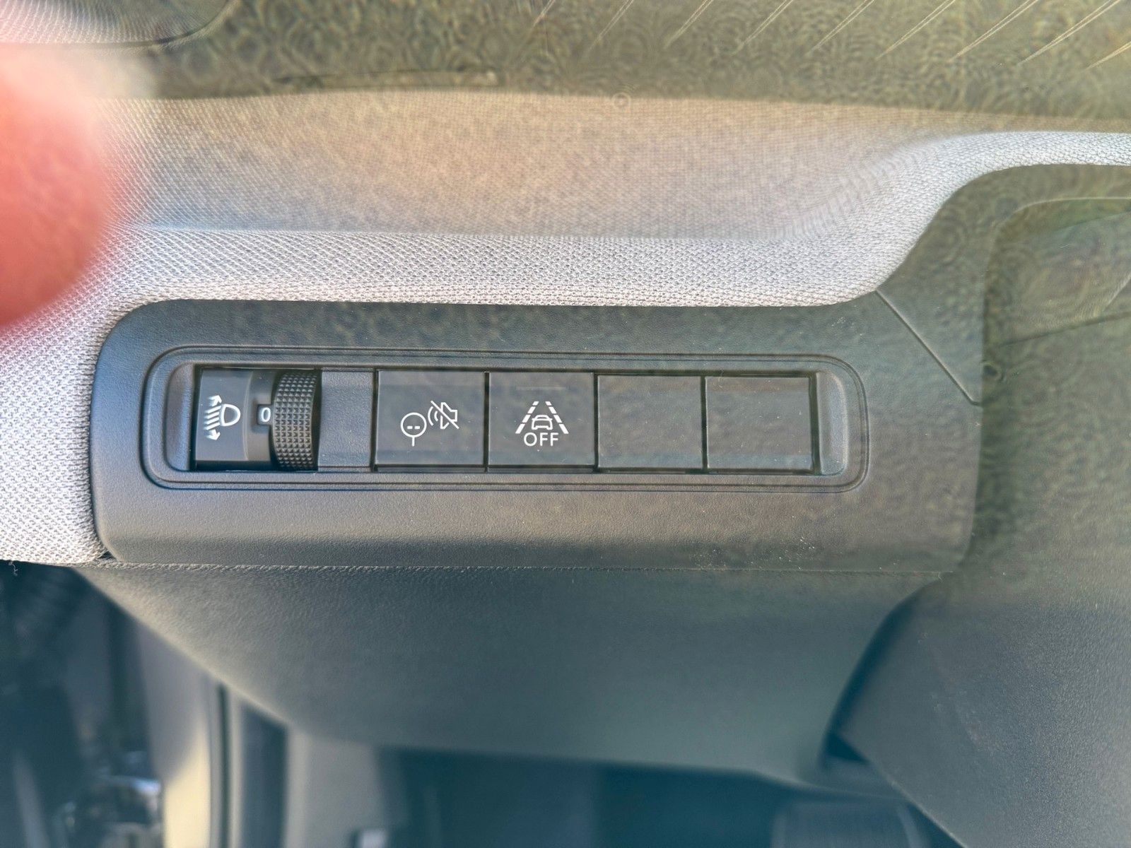 Fahrzeugabbildung Citroën C3 Aircross Hybrid 145 PLUS*Ganzjahresreifen