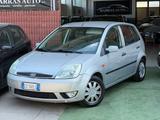 Ford Fiesta 1.4 16V 5p. Ghia - Ford Fiesta aus 2002: Ghia
