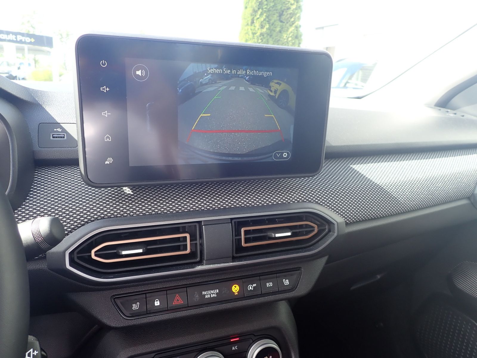 Fahrzeugabbildung Dacia Sandero Stepway Expression TCe 90