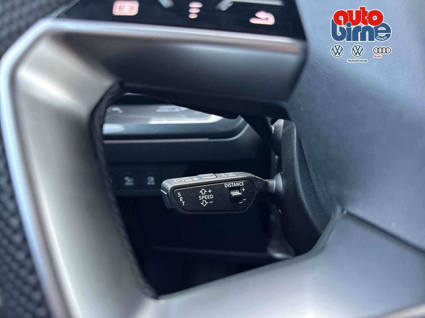 Q4 e-tron 150kW  HUD AHK-klappbar Navi Digitales