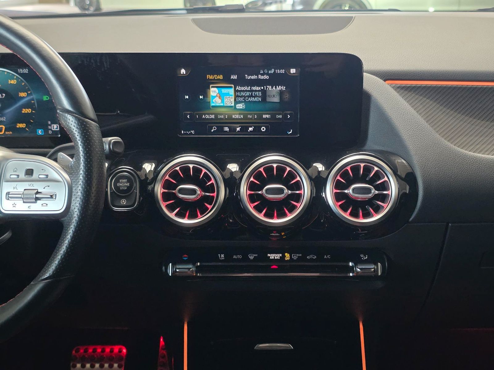 Fahrzeugabbildung Mercedes-Benz GLA 200 AMG Automatik/Nightpaket/LED/VZE/DAB/CAM