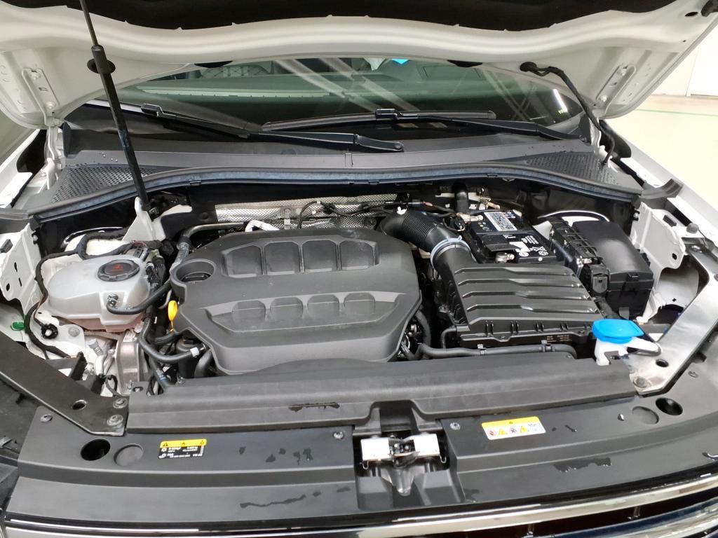 Volkswagen Tiguan R-Line 4M 2.0 TSI DSG AHK*Pano*RFK*PDC*SH
