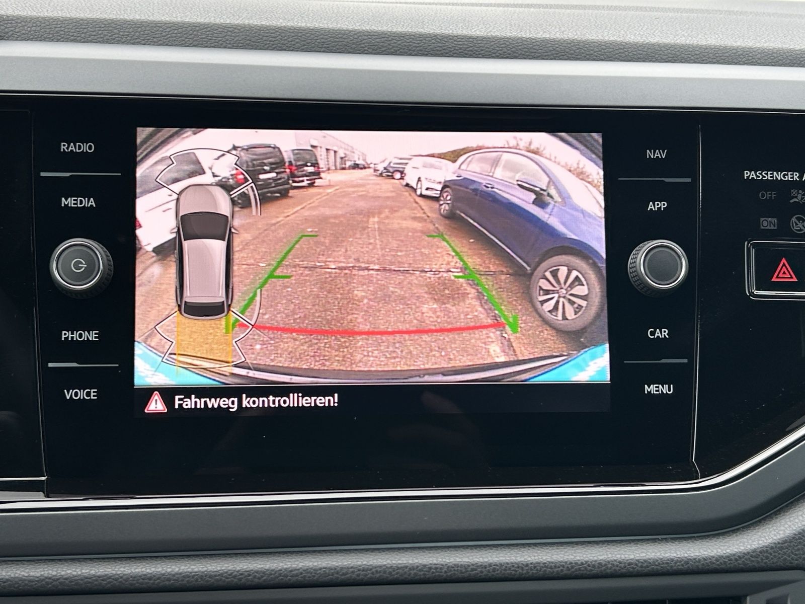 Fahrzeugabbildung Volkswagen Taigo R-line BLACK DSG Matrix ACC Navi Kamera