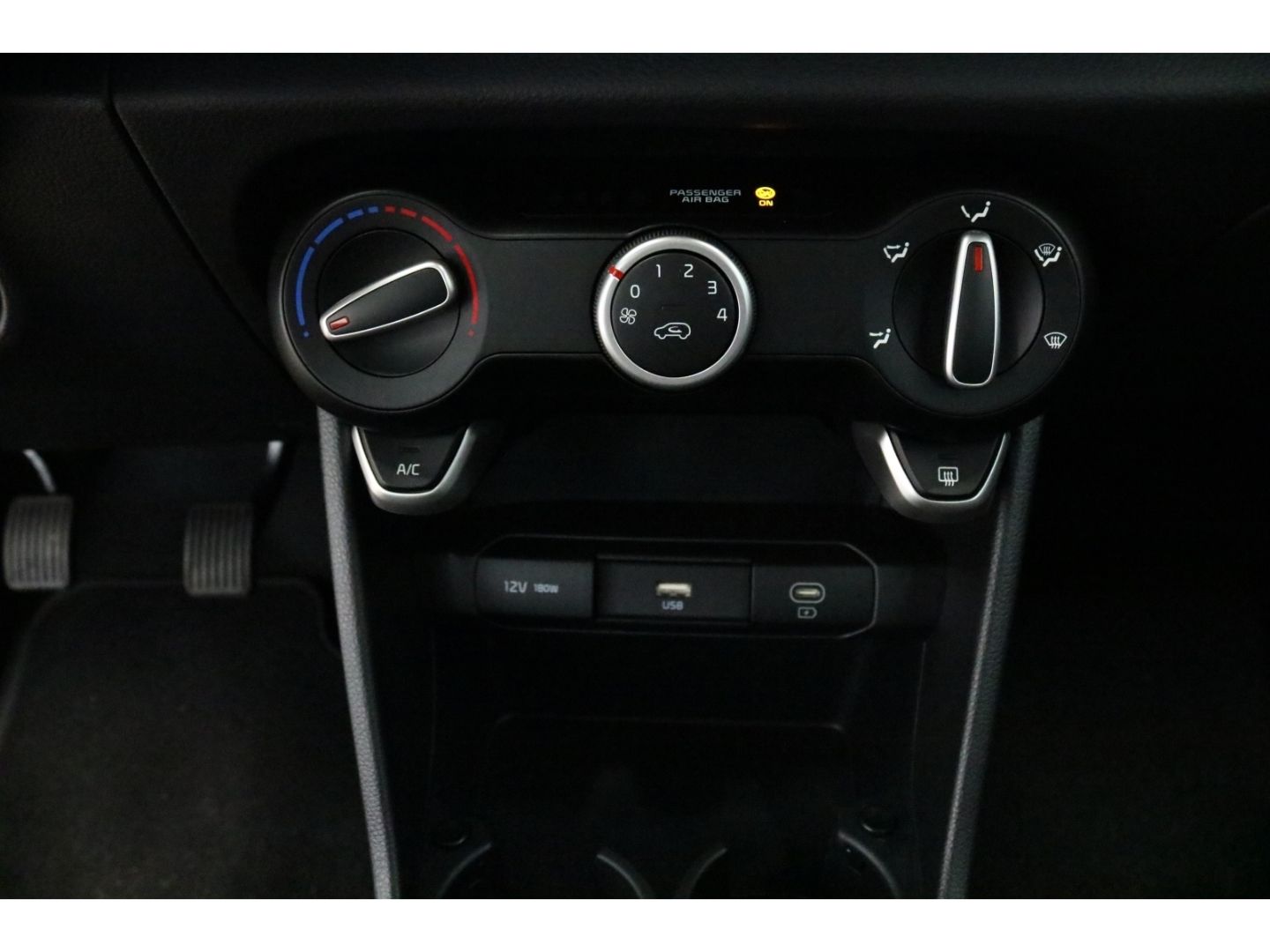 Fahrzeugabbildung Kia Picanto Vision 1.2 Klima/Navi/Kamera/Alu/SHZ