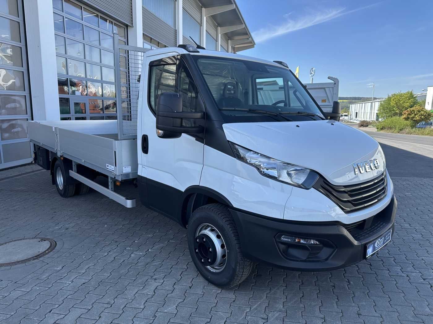 Fahrzeugabbildung Iveco 60C16H 3.0L *R4.350mm*AHK*DiffSperre*Klima*