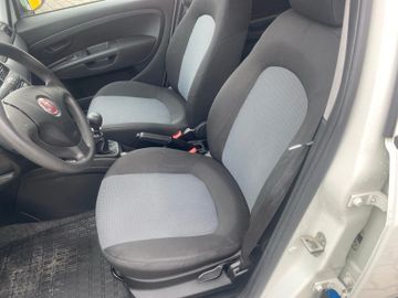 Bild 9 Fiat Punto 1.2 *5-TÜRER*TÜV + KUNDENDIENST NEU*KLIMA*