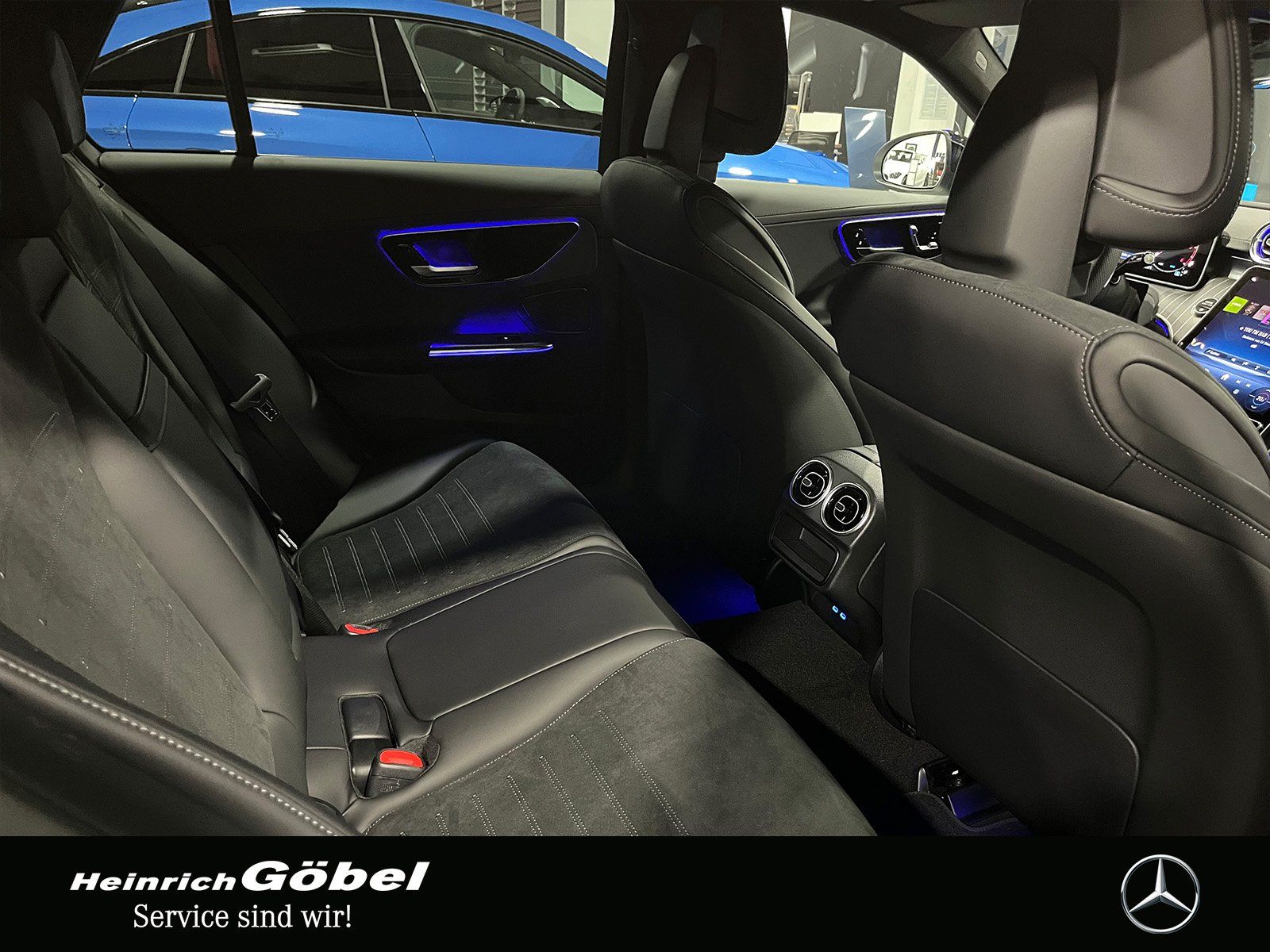 Fahrzeugabbildung Mercedes-Benz C 220 d T AMG+PANO+AHK+NIGHT+360°+DIGITAL+MEMORY