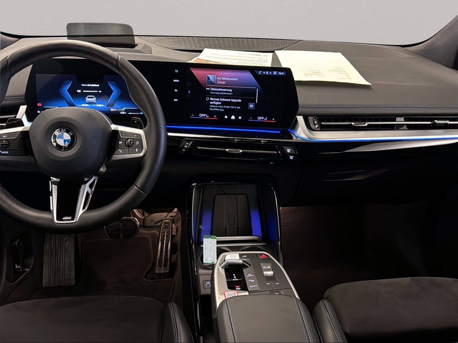 BMW 223 Active Tourer - Bild 10