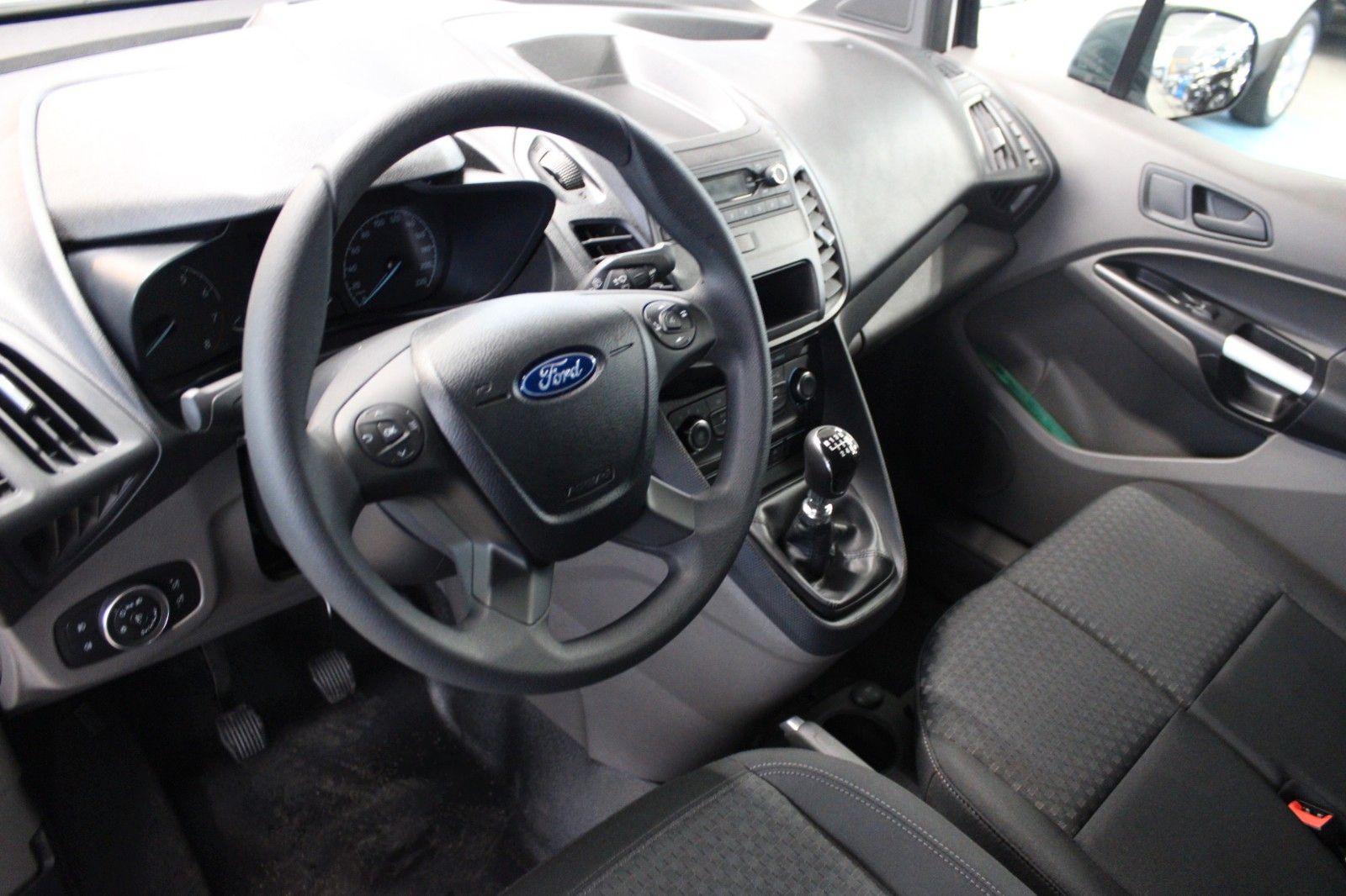 Fahrzeugabbildung Ford Transit Connect TREND L2 Lang KLIMA 3-Sitzer PDC