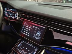 Fahrzeugabbildung Audi Q7 50 TDI quattro *S-LINE* (CAM/PANO/VIRTUAL/ACC