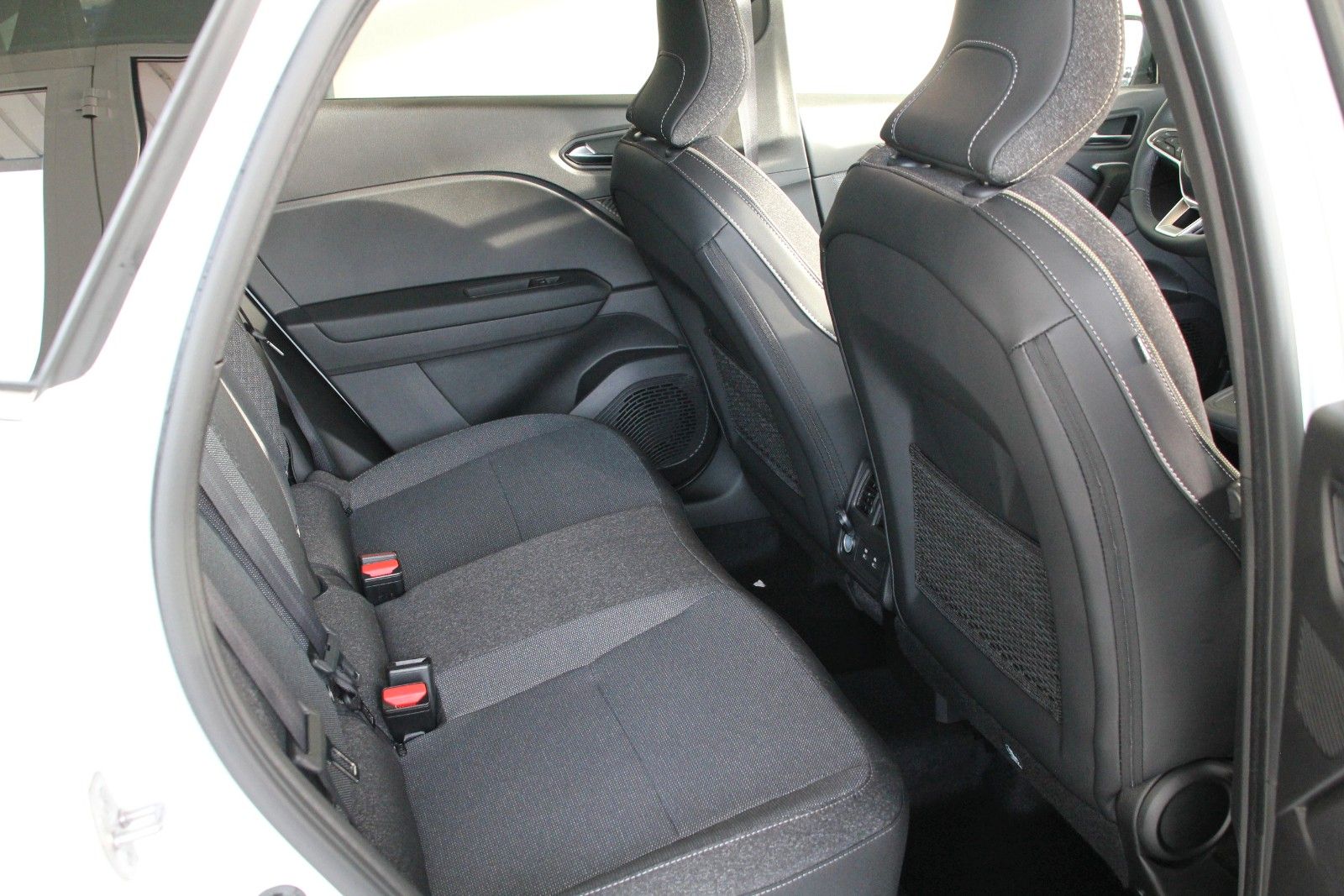 Fahrzeugabbildung Mitsubishi Grandis 1.8 HEV Intro Edition