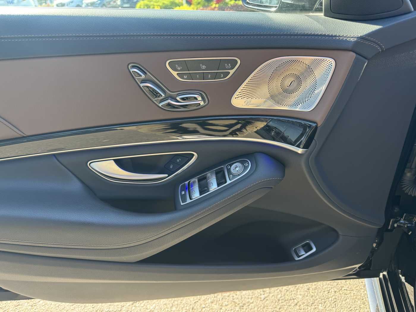 Fahrzeugabbildung Mercedes-Benz S 400d 4M AMG+Pano+Burm+Distr+Massage+ HUD