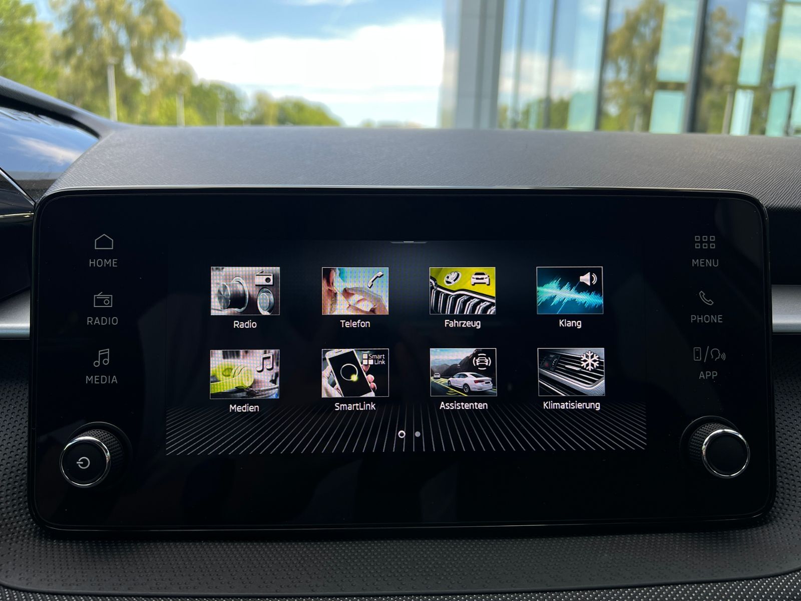 Fahrzeugabbildung SKODA Fabia Selection Tour 1.0 TSI *Vorb. AHK, LED, Ka