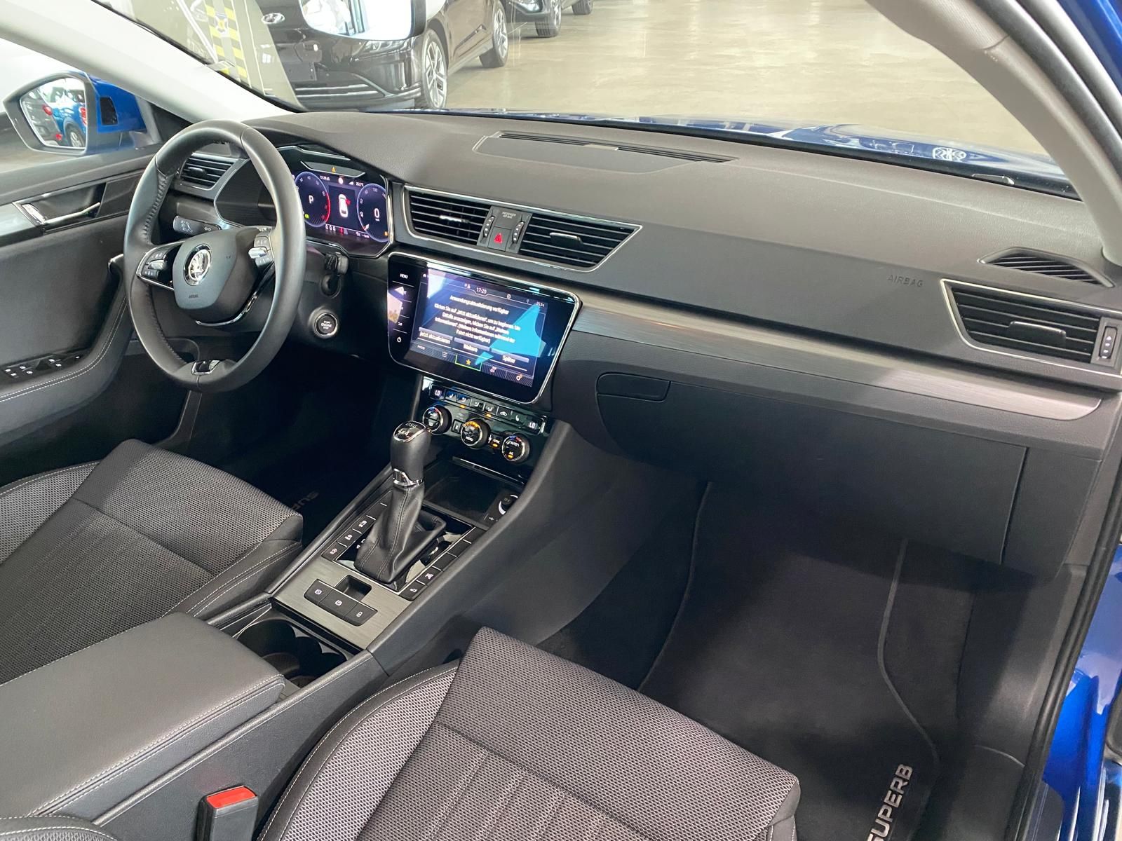 Fahrzeugabbildung SKODA Superb 2.0 TSI DSG 4x4 Style/STHZG/360/ACC/