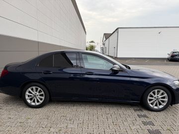 Mercedes E 200 - 5