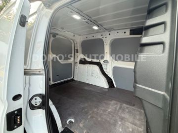 Volkswagen Caddy - 12