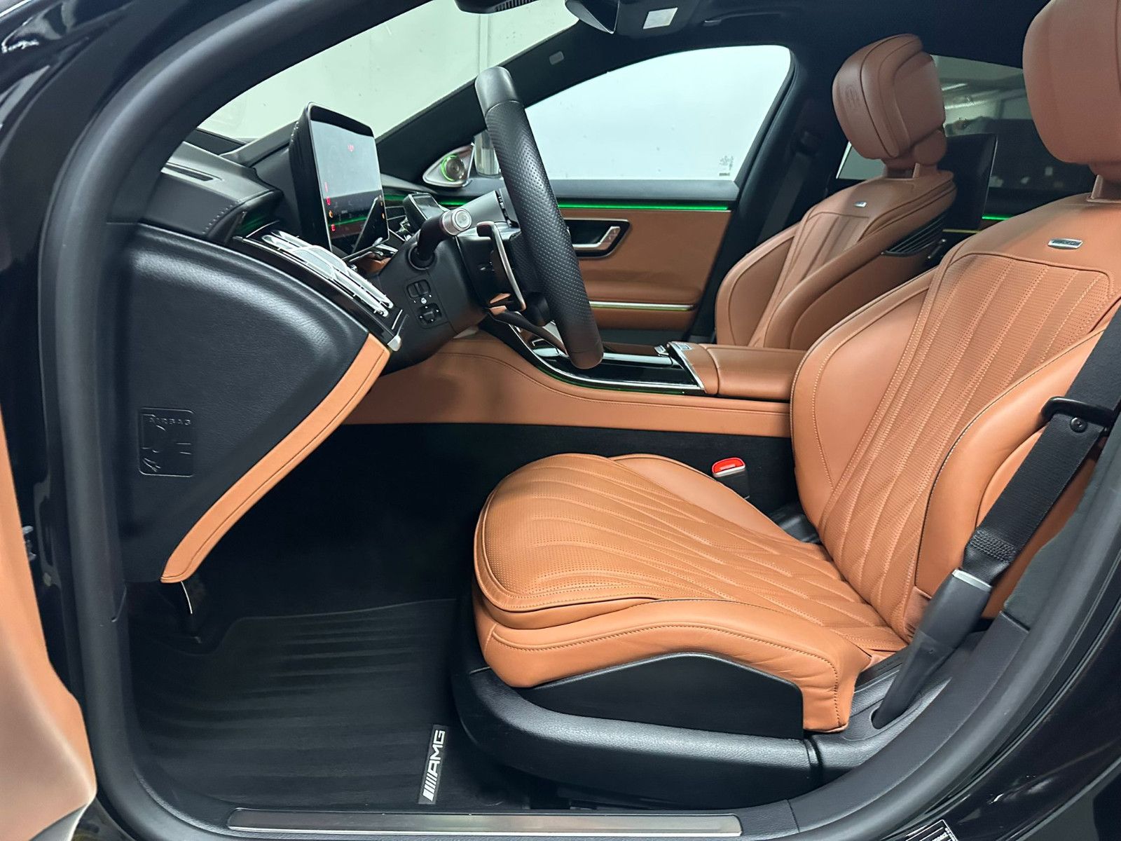 Fahrzeugabbildung Mercedes-Benz S 63 E Performance L *KERAMIK*TV*CARBON*4D*