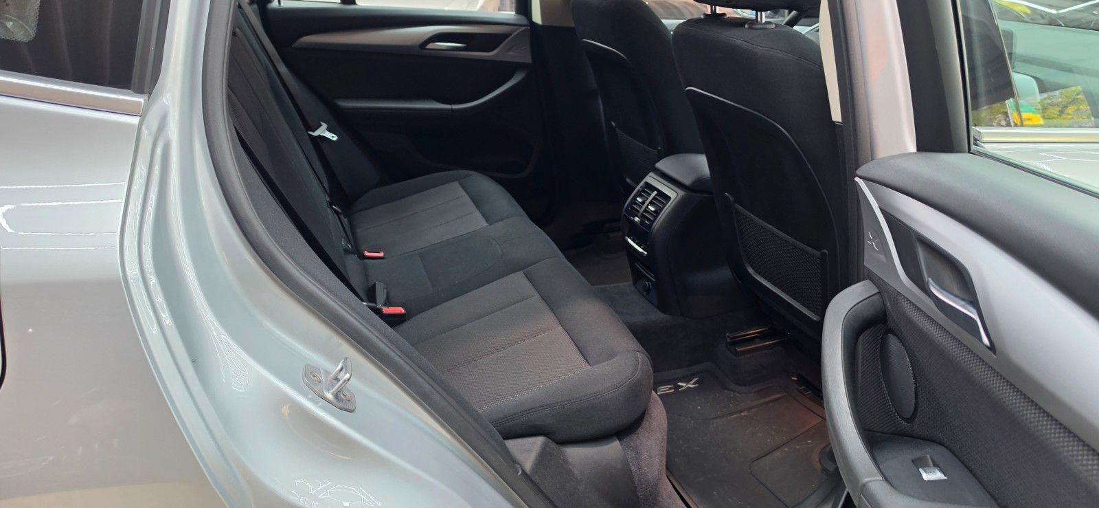 BMW X3 xDrive 20 d Advantage foto 10