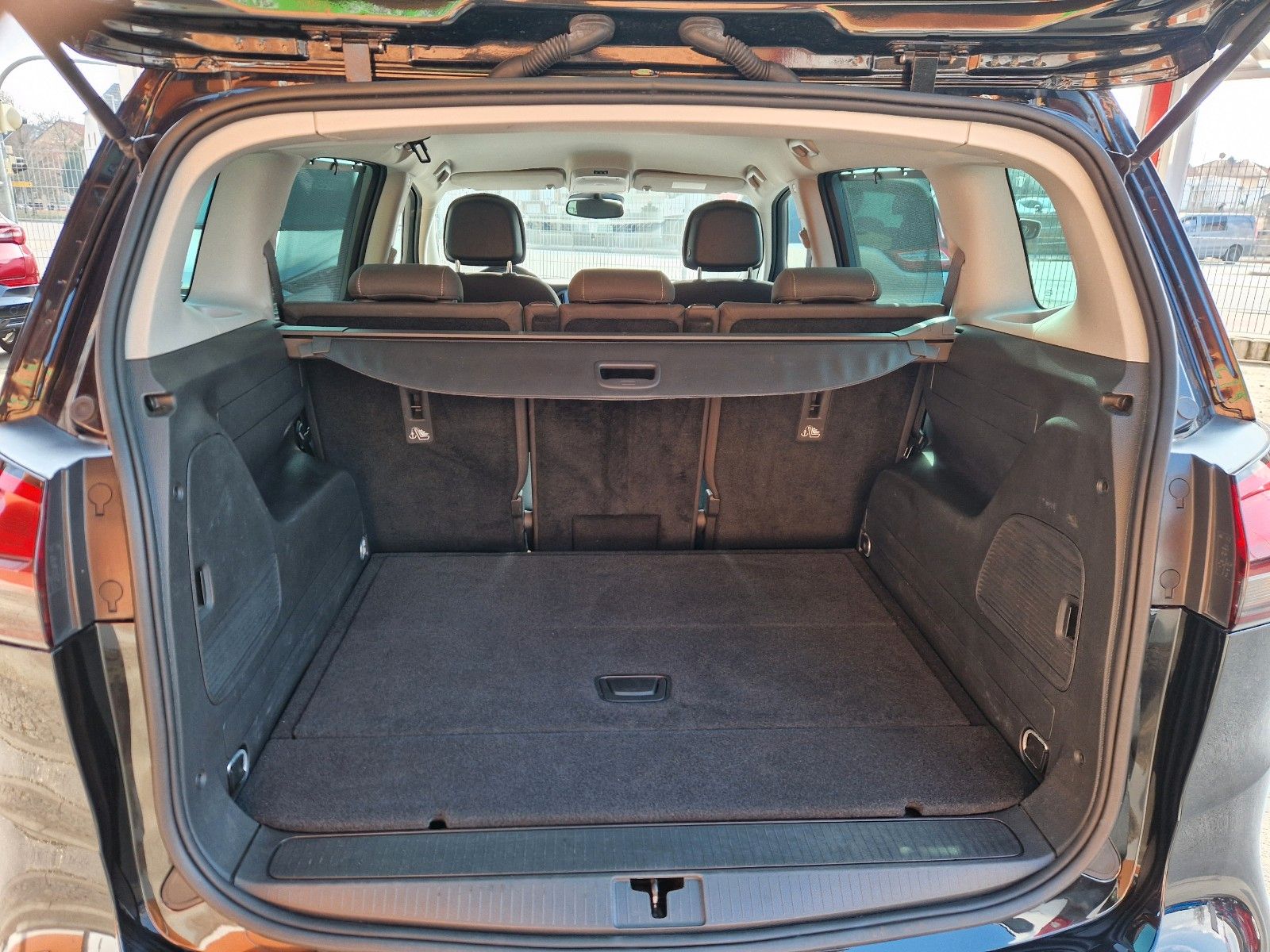 Zafira C Innovation 1.6T 170PS AUTOMATIK+LED/AHK