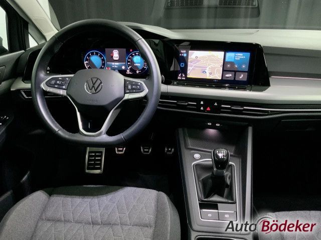 Volkswagen Golf VIII 1.0 TSI Move 6-Gang Garantie b Navi