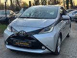 Toyota Aygo (X) 1,0 Automatik 2.Hand Tüv/Service Neu - Toyota in Berlin: Aygo