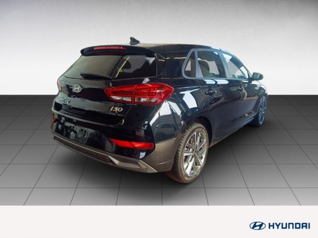 Fahrzeugabbildung Hyundai i30 FL 5-Türer (MY25) 1.0 T-GDI (100PS)  Advanta