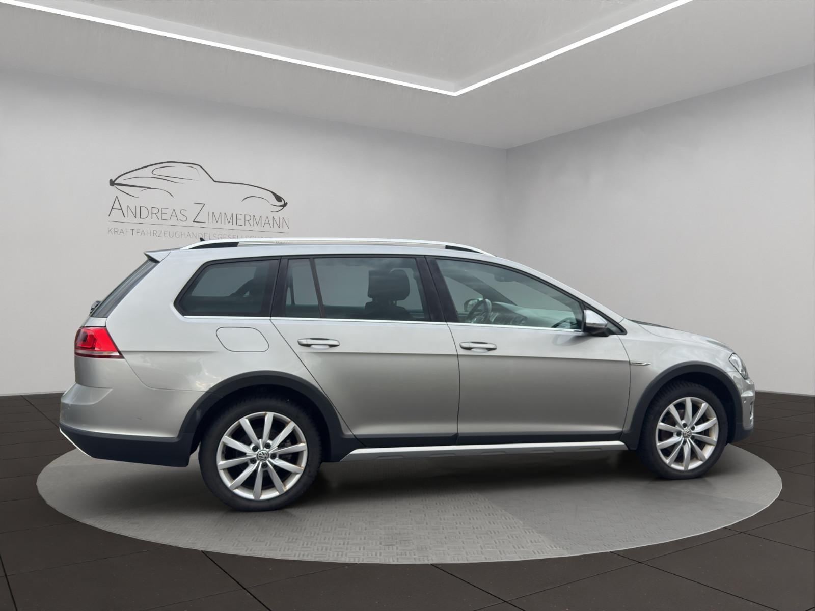Volkswagen Golf VII 2.0TDI Alltrack 4Motion AHK/DISCOVER/AC