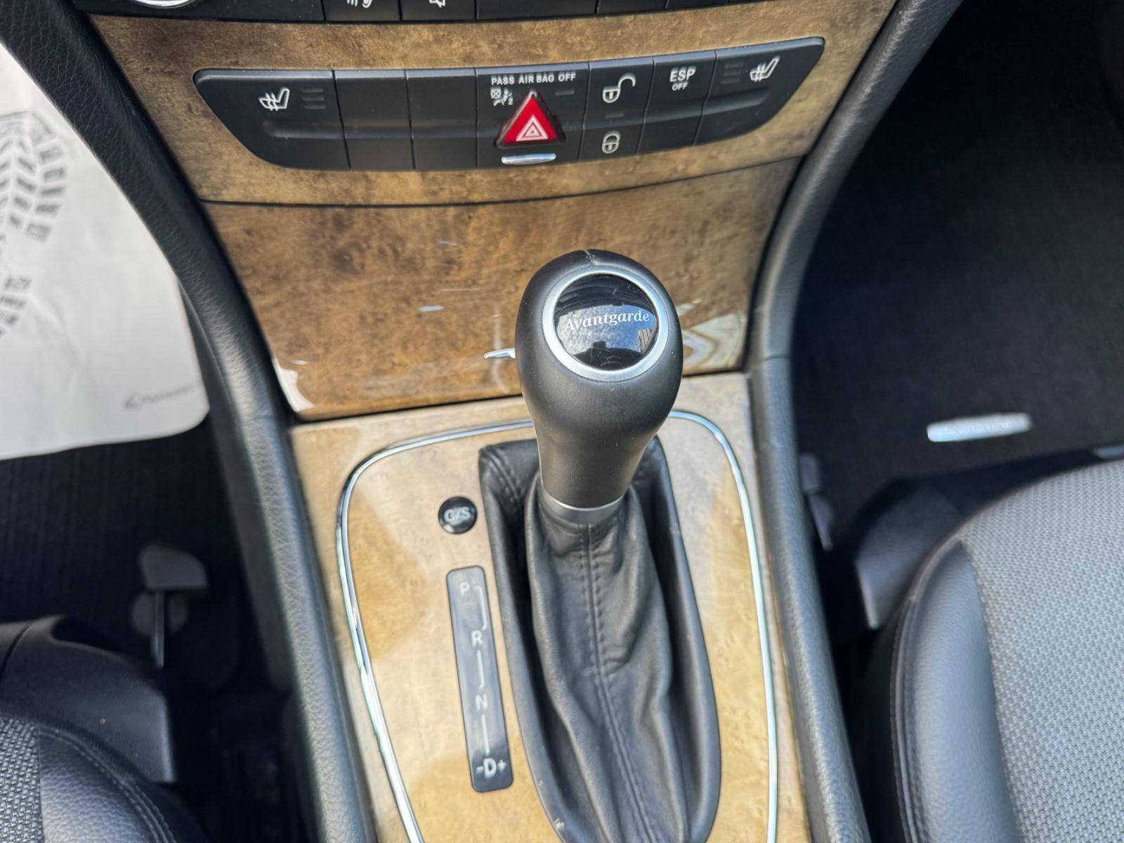 Mercedes-Benz E280 2007 — photo 14
