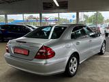 Mercedes-Benz E 200 Lim. Kompressor ATG *STHZ*SHZ*NAV*TEM*PDC* - Mercedes-Benz E 200: T Kompressor
