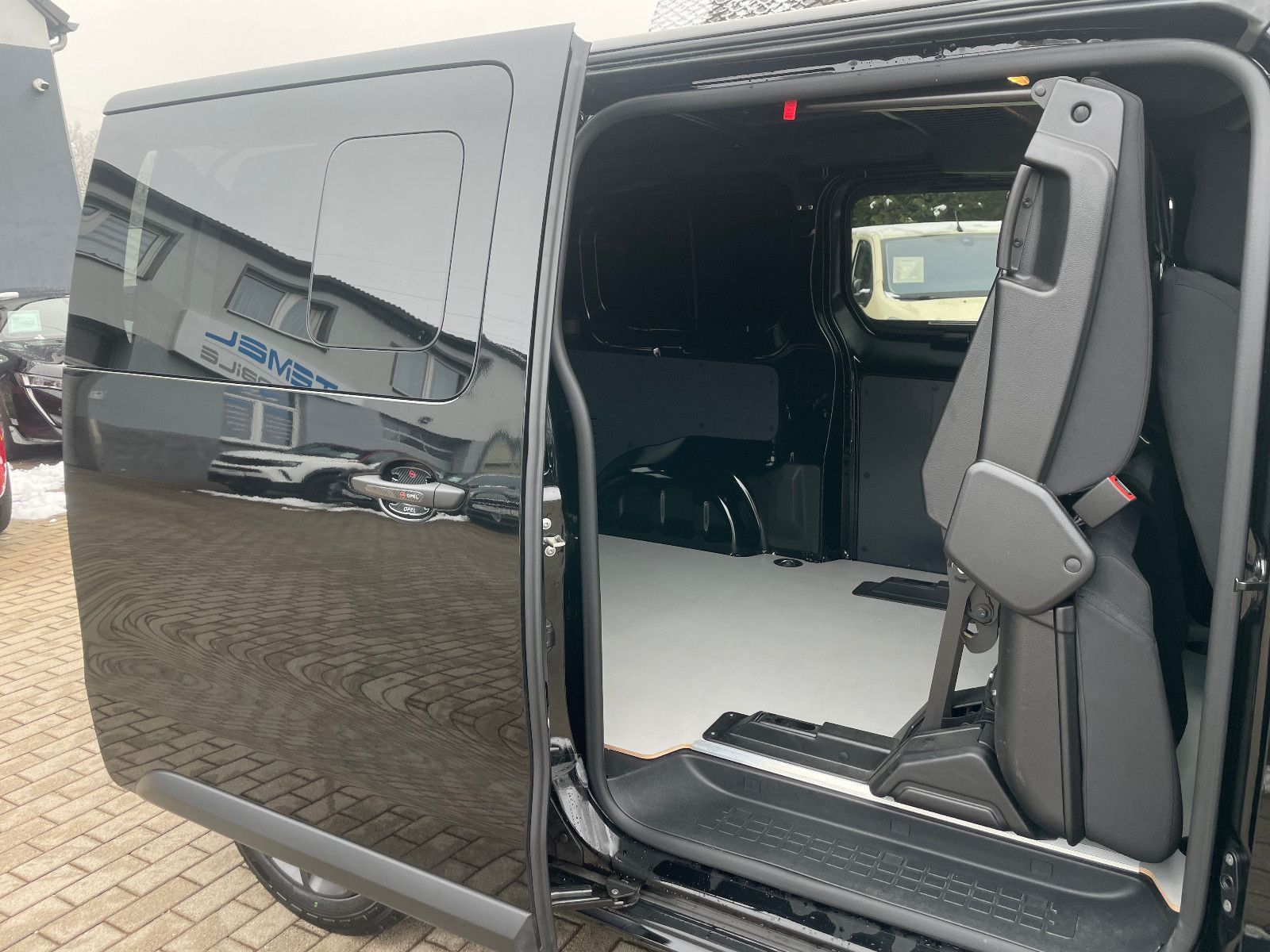 OPEL Vivaro, 2023, Diesel, 120 PS