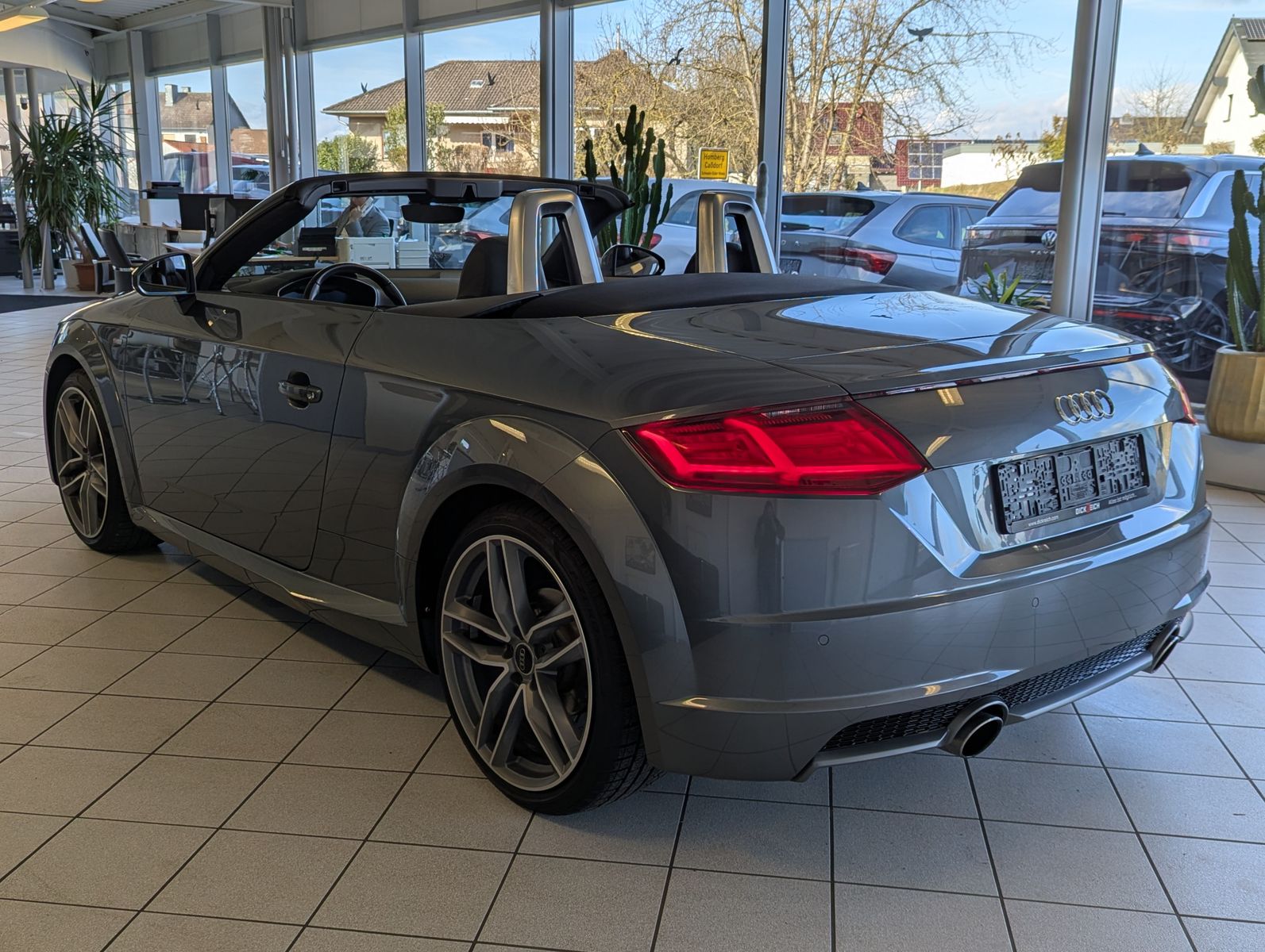 AUDI TT 1.8 TFSI S-tr. S-Line Alcantara Sitzheiz 19" - Image 6