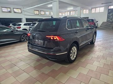 Volkswagen Tiguan - 8