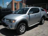 Mitsubishi L200 2.5 DI-D/136CV Double Cab Intens - Mitsubishi L200: 2.5