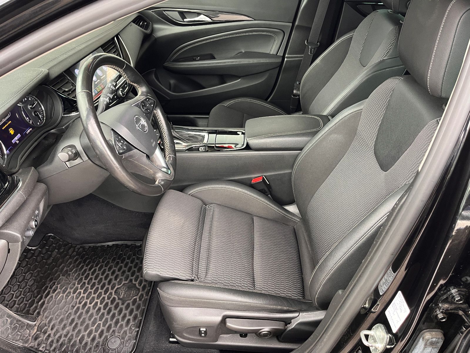 Fahrzeugabbildung Opel Insignia B Sports Tourer Innovation