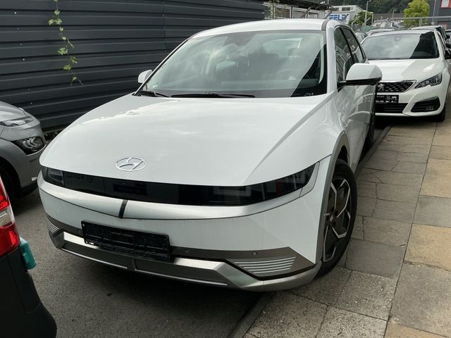 Hyundai Ioniq 5 Dynamiq*SHZ*LED*AHK*TotwinkelAssist*ACC*