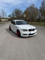 BMW 125i Coupé - M-Paket - Schaltgetriebe - Bi-Xenon - BMW 125: Sportwagen
