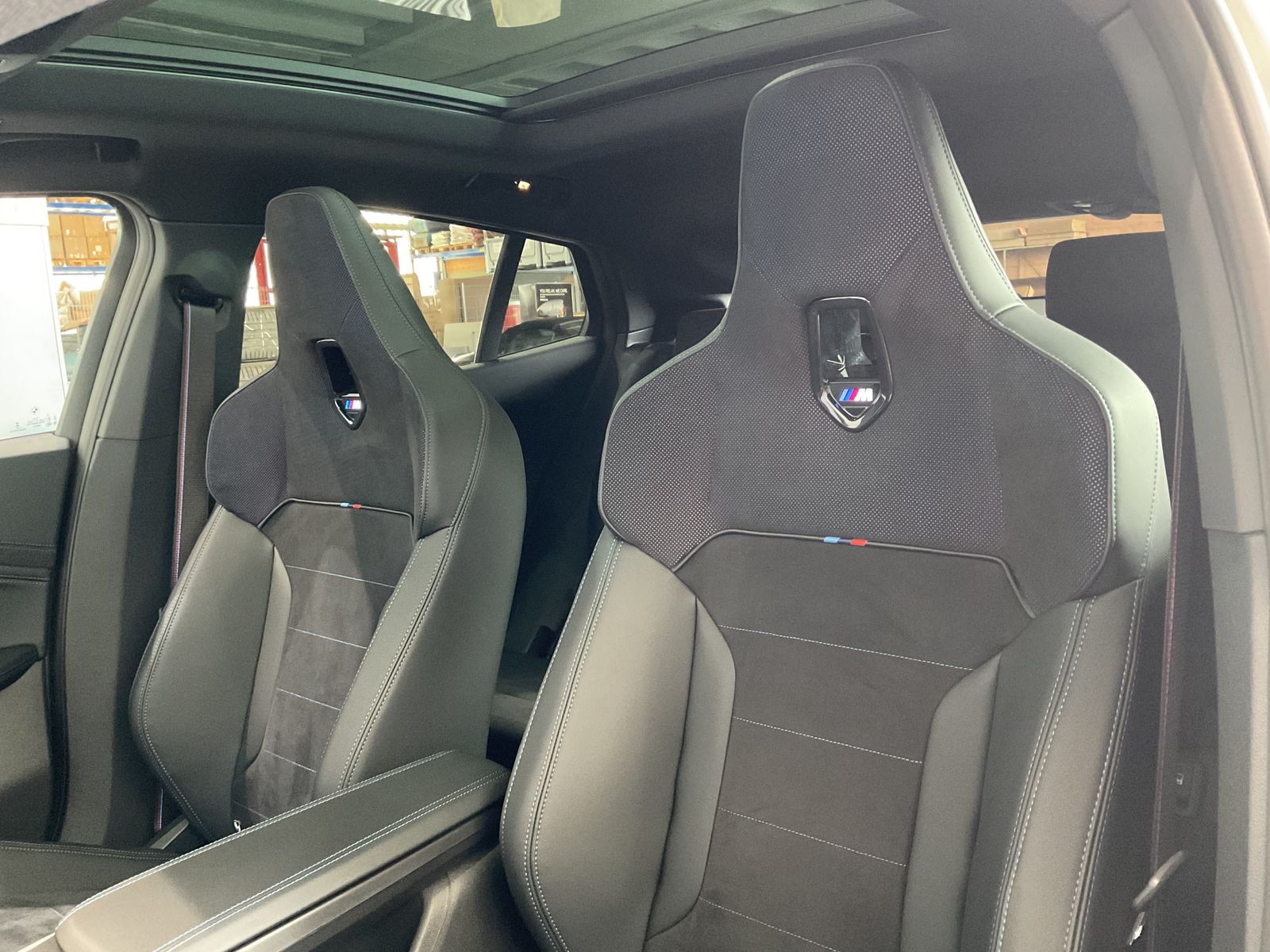 Fahrzeugabbildung BMW X2 M35i xDrive |Glasdach |M Sportpaket Pro |21"
