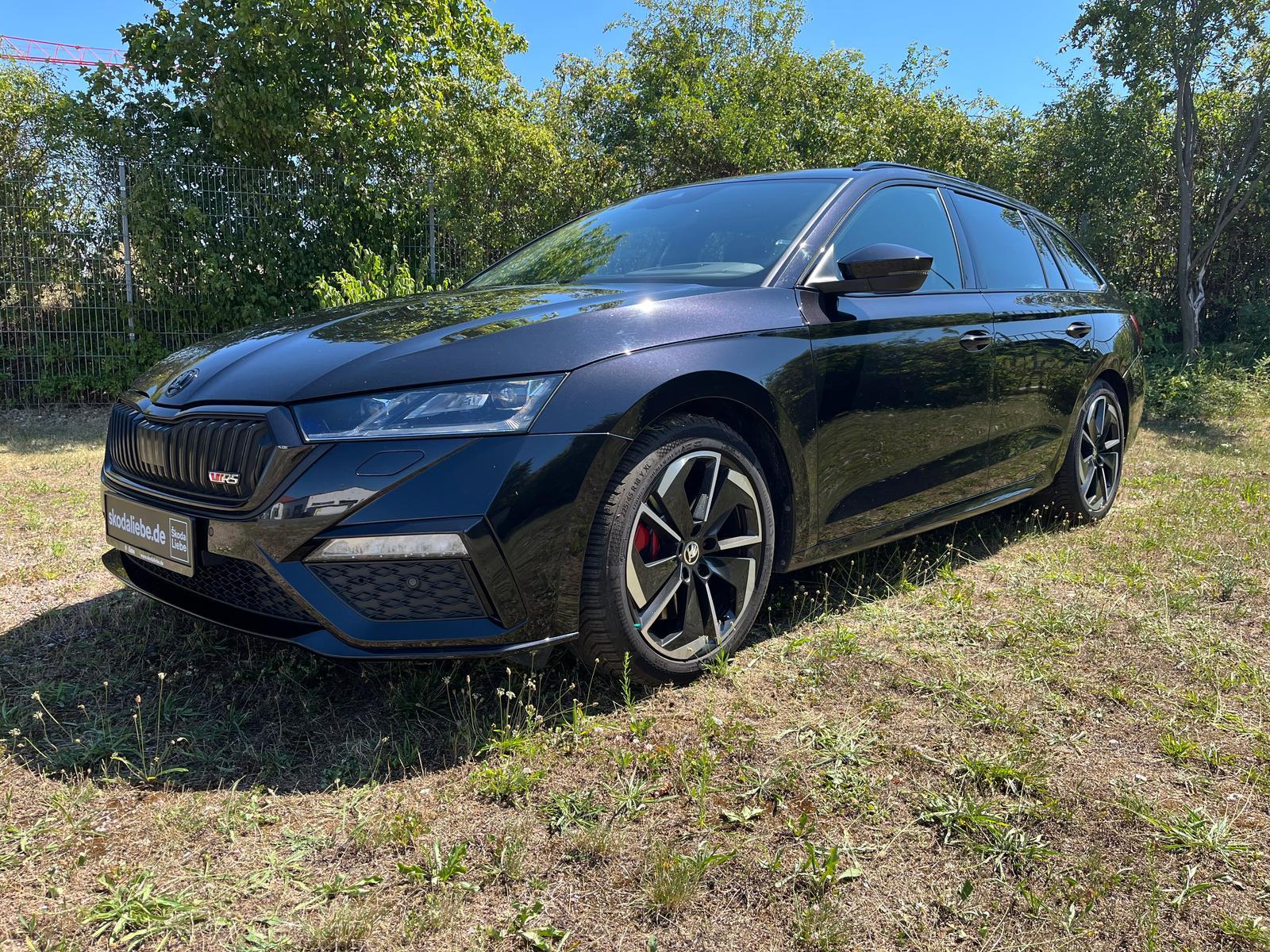 Skoda OCTAVIA COMBI RS 2.0TSI DSG -ANHÄNGERKUPPLUNG-