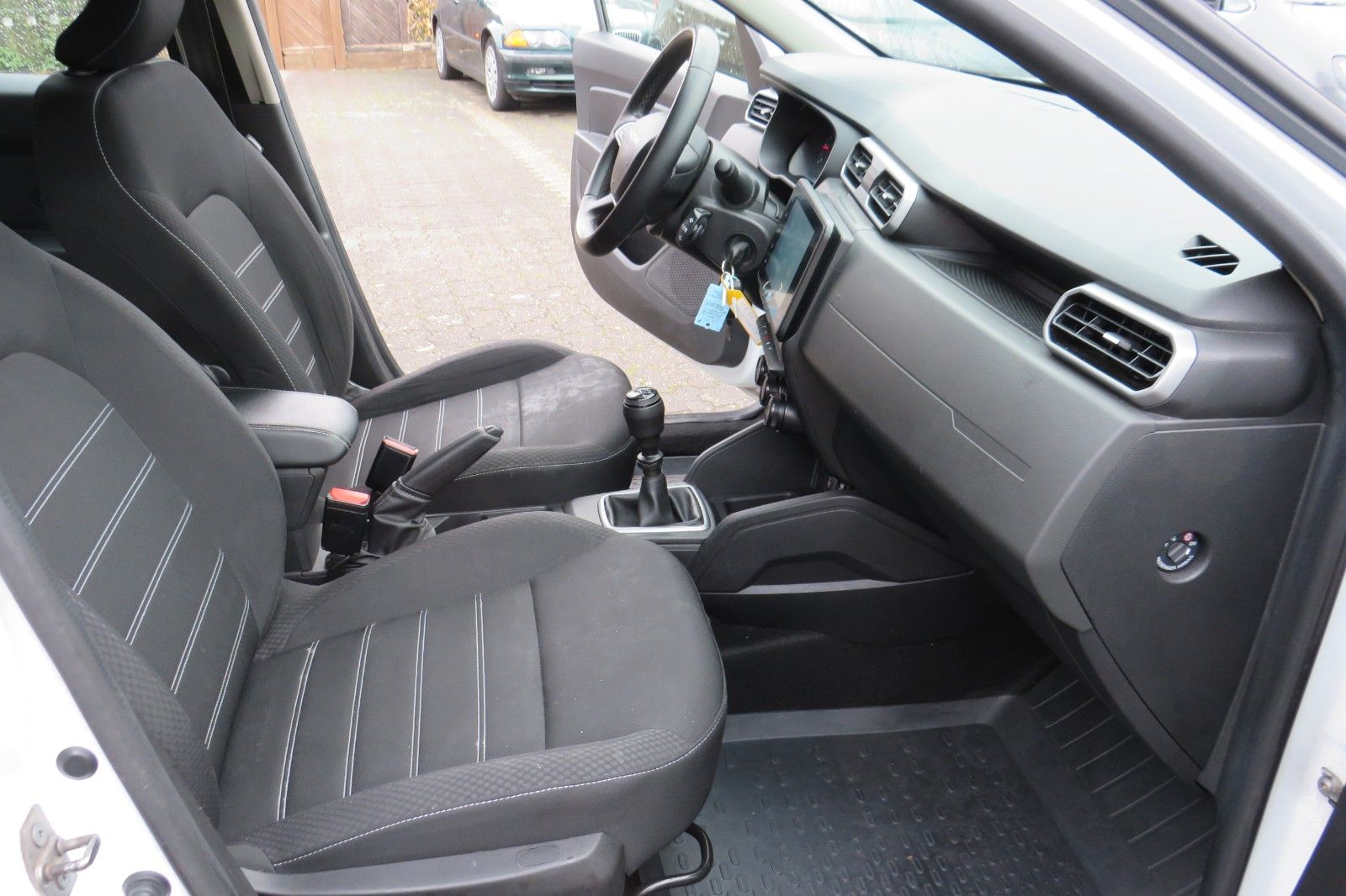 Fahrzeugabbildung Dacia Duster II Expression DIESEL NAVI ALU LED 1.HAND