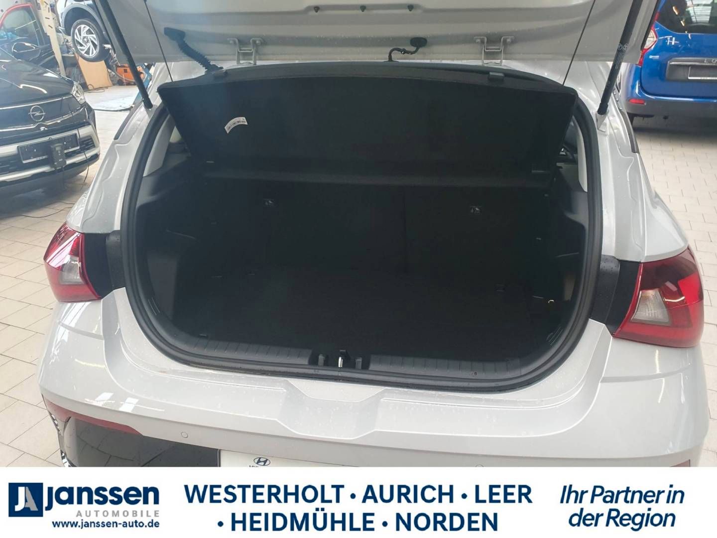 Fahrzeugabbildung Hyundai i20 Trend/Komfortpaket/PDC/Navi/Rückfahrkamera