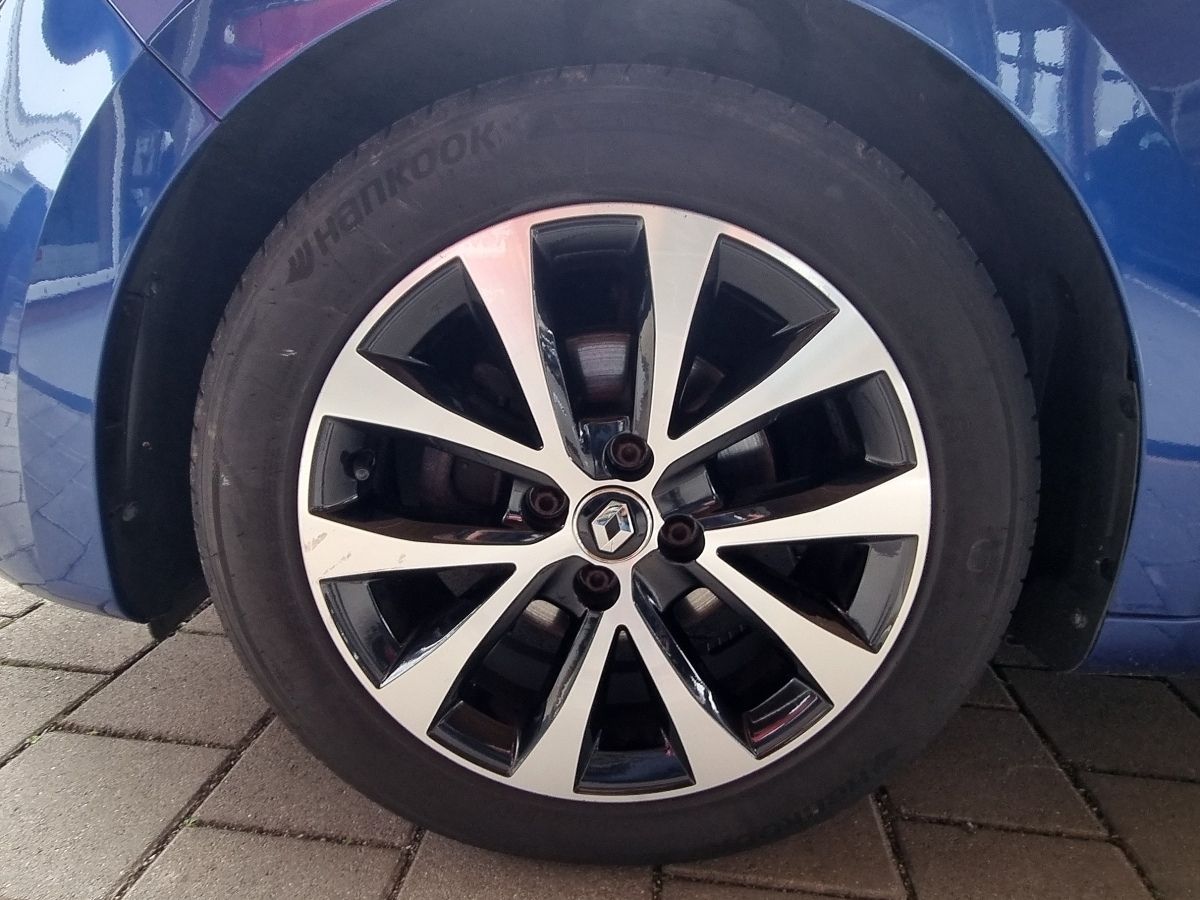 Fahrzeugabbildung Renault Clio INTENS TCe 100