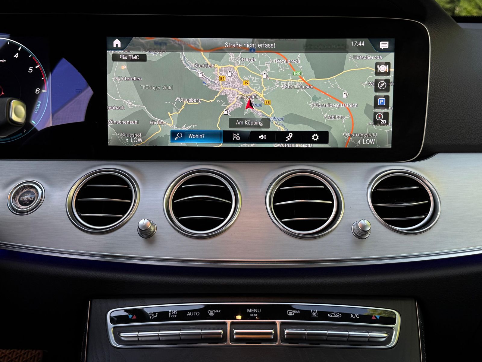Fahrzeugabbildung Mercedes-Benz E 300 de T 9G NIGHT+LED+SHZ+KAM+AMBI+MBUX+PARK+