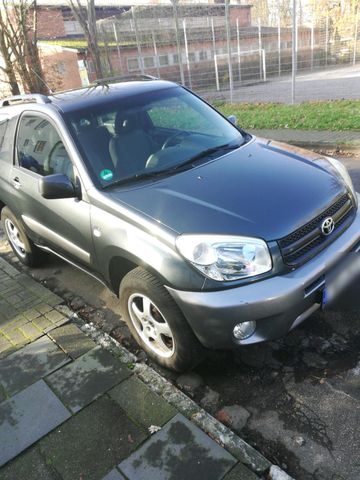 Toyota RAV4 zu verkaufen. 2 Tuerer!