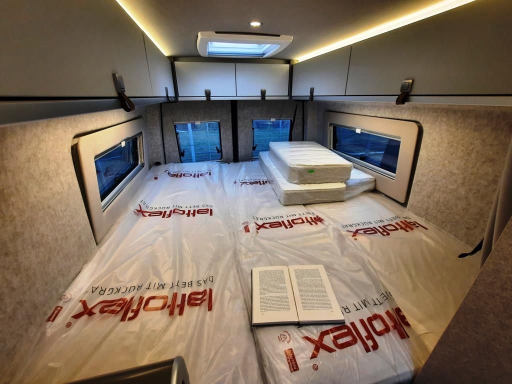 Fahrzeugabbildung HYMER / ERIBA / HYMERCAR Camper Van Grand Canyon S 700 Verfüg./Sale 19.85