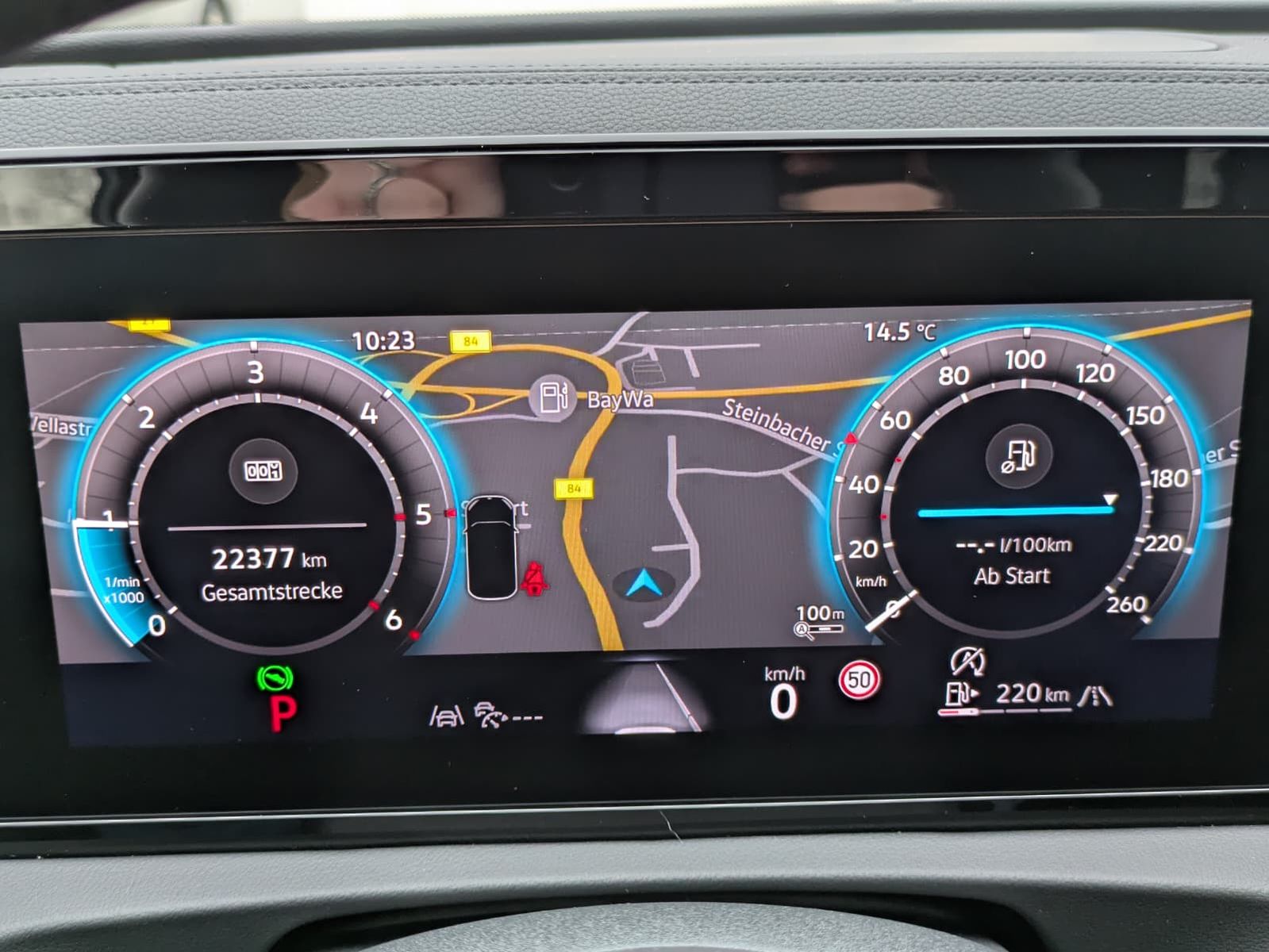 Fahrzeugabbildung Volkswagen Tiguan 2.0 TDI 4M R-Line PANO*H&K*AHK*MATRIX*20"