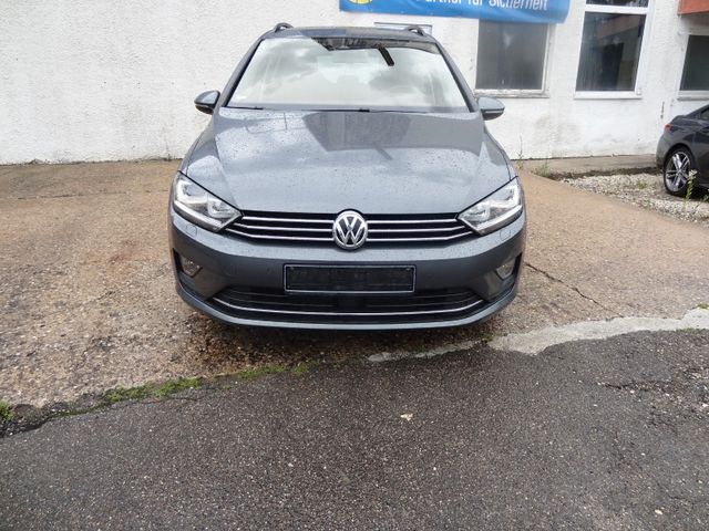 Fahrzeugabbildung Volkswagen Golf Sportsvan VII Lounge/Xenon/Euro6/150PS/AHK/