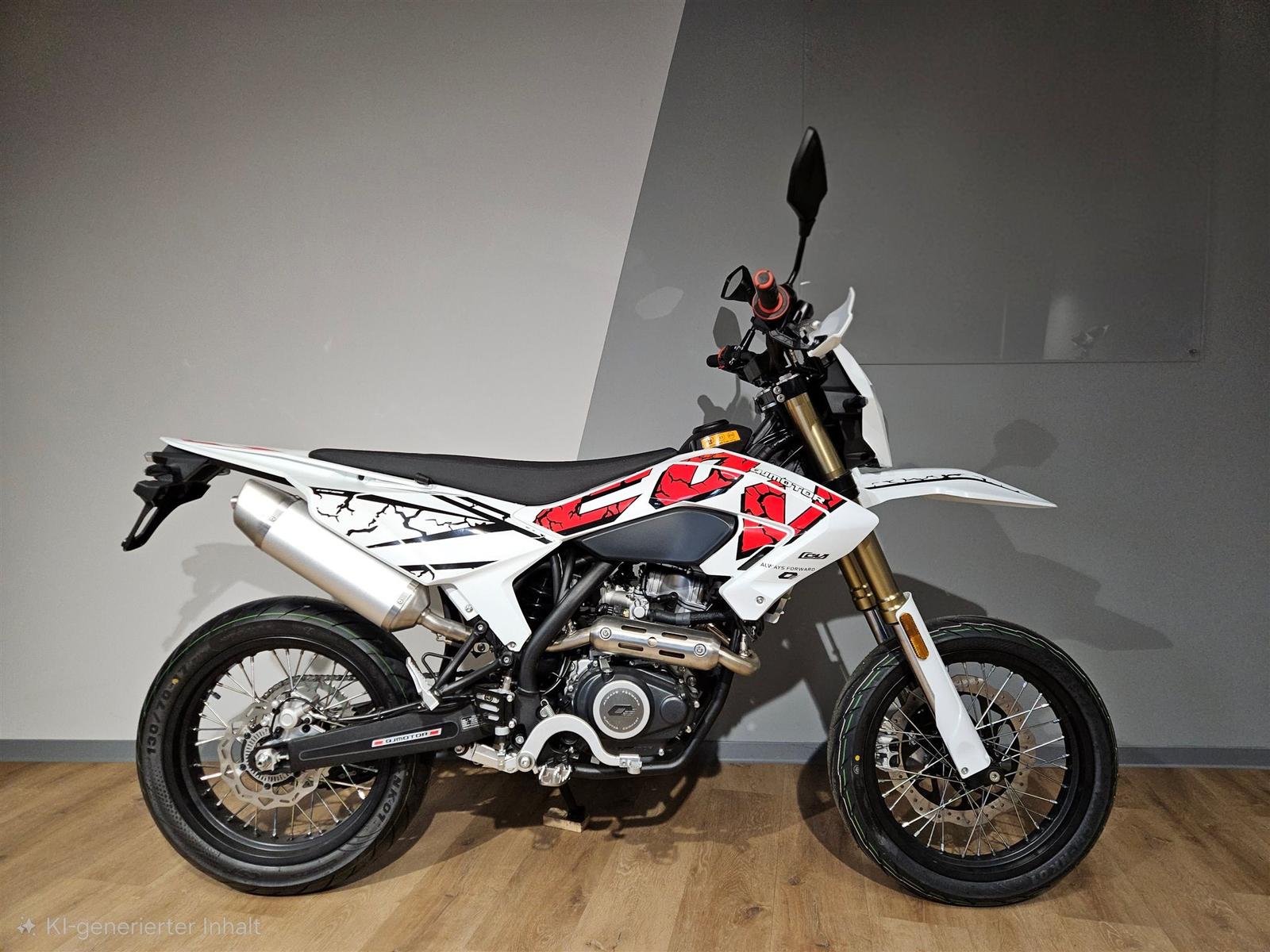 QJ Motor COV 125X Supermoto